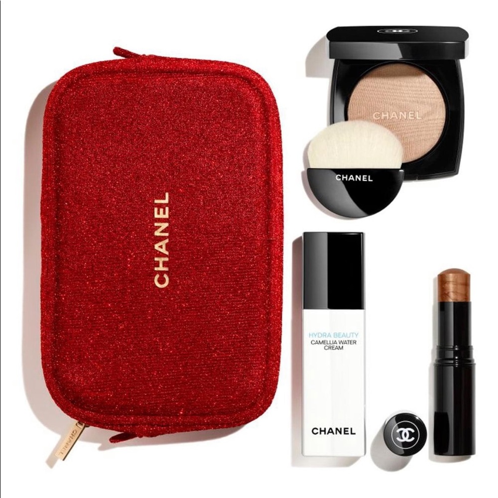 CHANEL Red Holiday Beauty Gift Set Pouch Crossbody